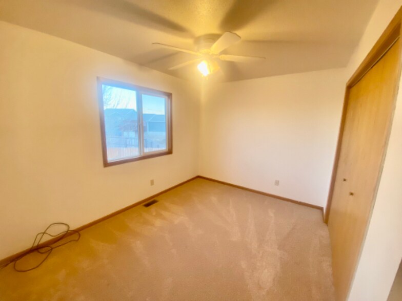 Building Photo - 205 E Bengal Dr