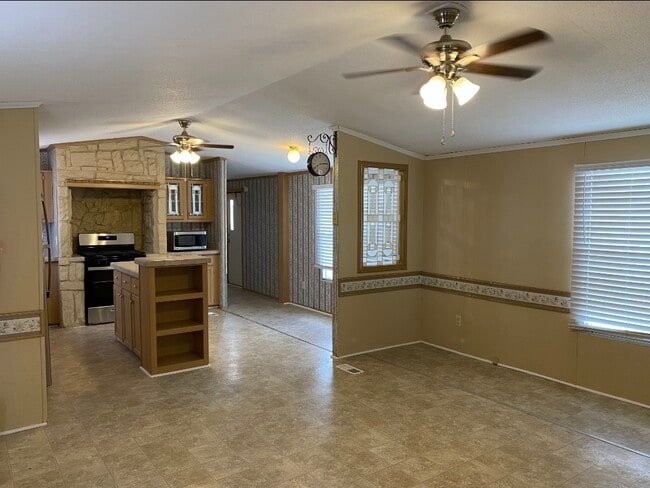 Building Photo - 2313 N Stockton Ave