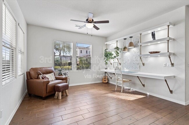 Building Photo - 21072 W Maiden Ln