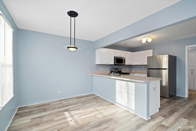 Building Photo - 967 Serendipity Dr