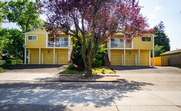 Building Photo - Beautiful Contemporary Townhouse-Style 2 Bdr in Brooklyn!