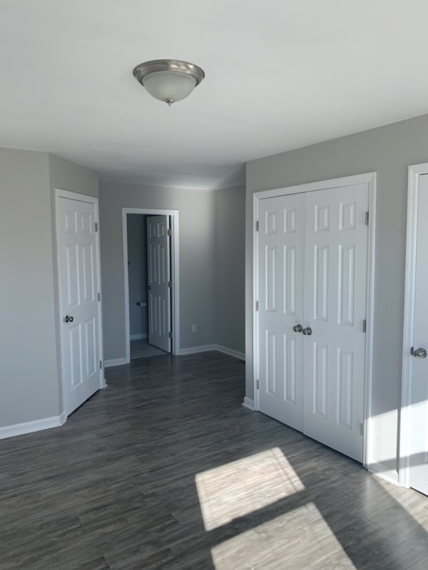 Building Photo - 317 Bonnaridge Dr