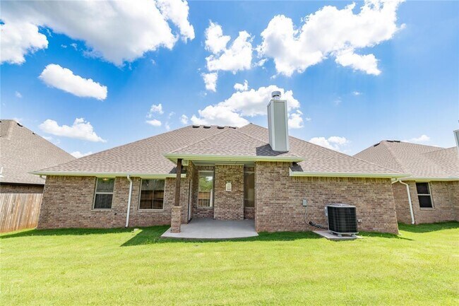 Building Photo - 12425 SW 30th St