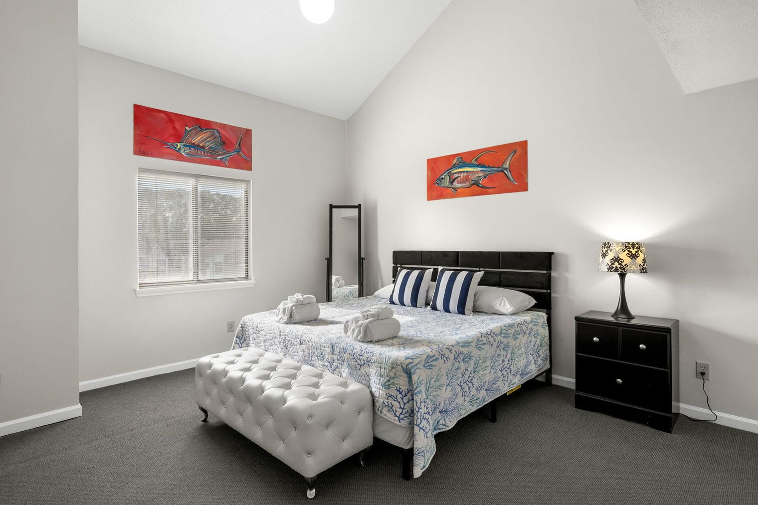 Building Photo - 1920 Bent Grass Dr