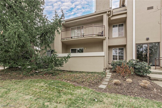 Building Photo - 26101 Village Ln