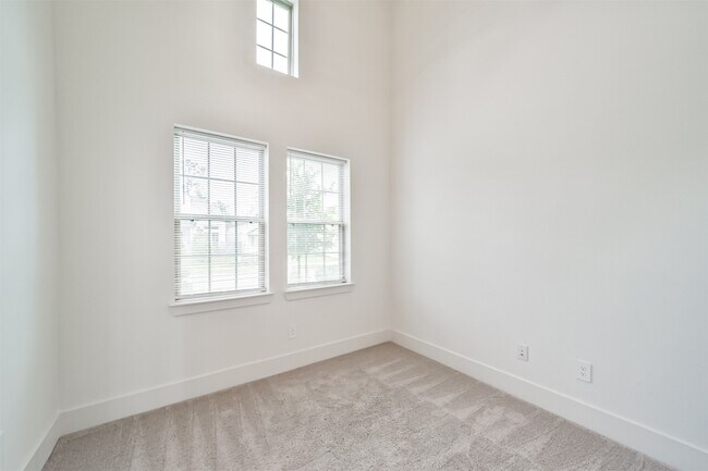 Building Photo - 17794 Misty Brk Ln