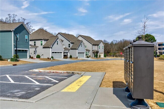 Building Photo - 1020 River Park Dr