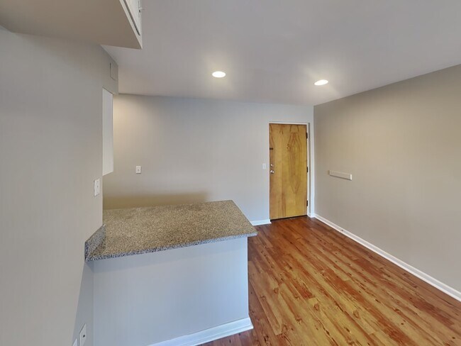 Building Photo - 31 Chittenden Ave