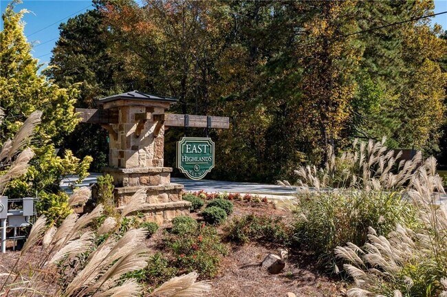 Building Photo - 156 Round Pond Dr