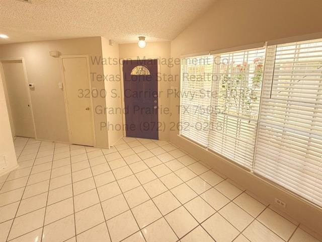 Building Photo - 3015 Oak Ridge Pl