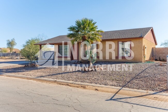 Building Photo - Freshly Updated Home in Arizona City