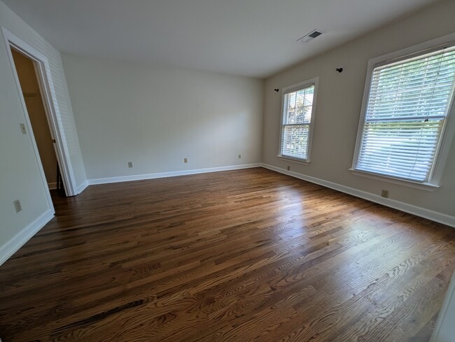 Building Photo - 407 Clairton Ct