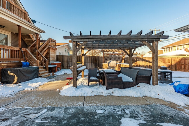 Building Photo - 113 Washington Ave