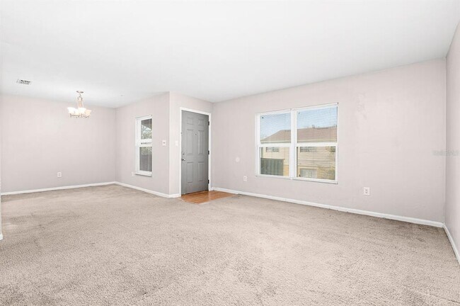 Building Photo - 3934 SW 26th Dr