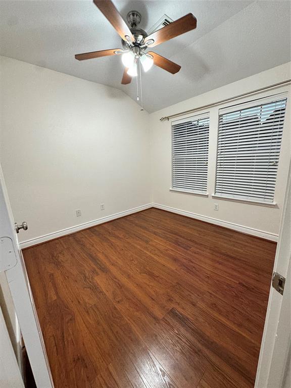 Building Photo - 3417 Clearview Cir