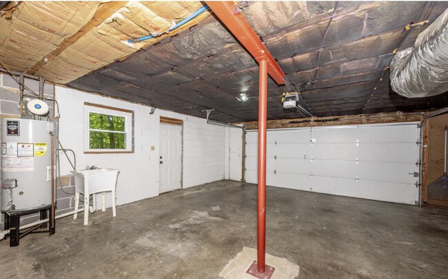 Building Photo - 1412 Marconi Dr