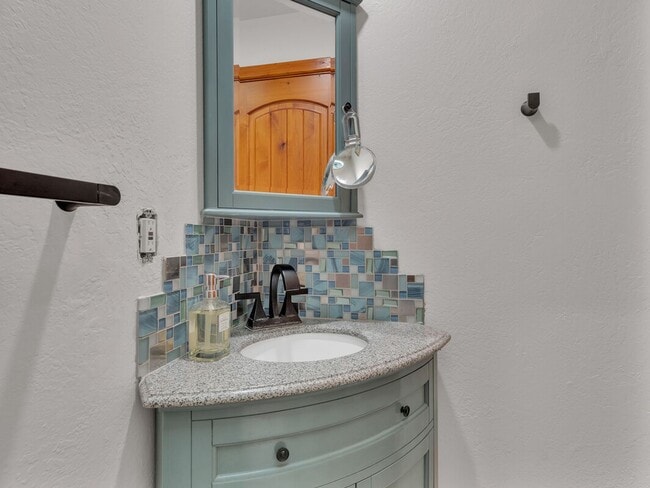 Building Photo - Oceanfront Estate: The Honolii Hale