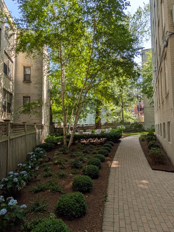 Building Photo - 1848 Commonwealth Ave