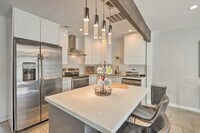 Building Photo - 7720 E Heatherbrae Ave