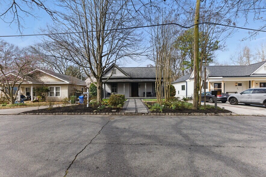 Building Photo - 1742 Ridgeway Ave NW