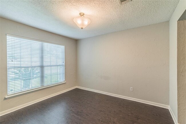 Building Photo - 6722 Loch Bruceray Dr