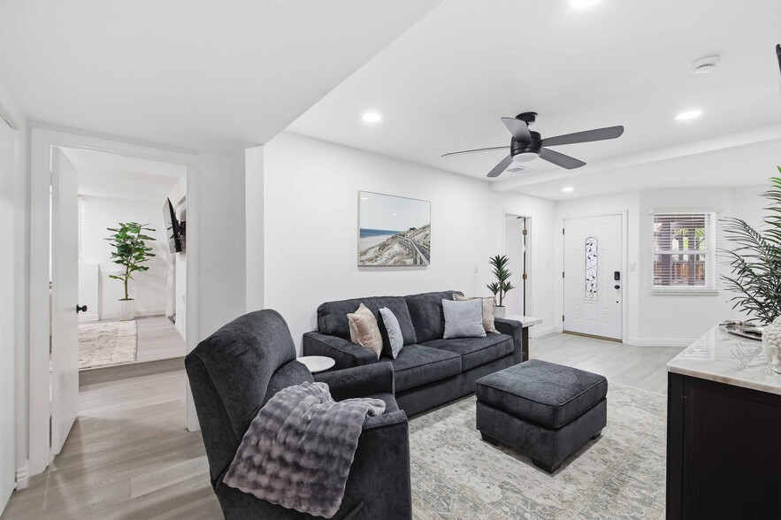 Building Photo - 1918 Marshallfield Ln