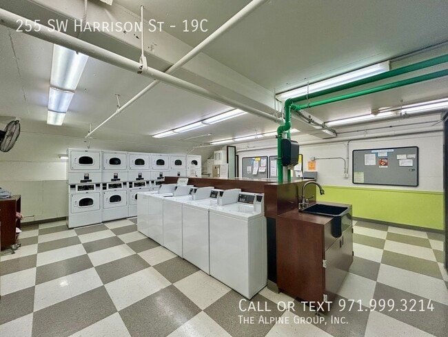 Building Photo - 255 SW Harrison St