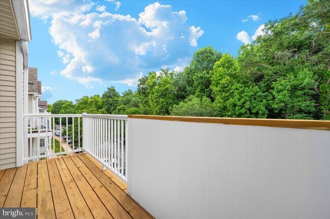 Building Photo - 6330 Bayberry Ct