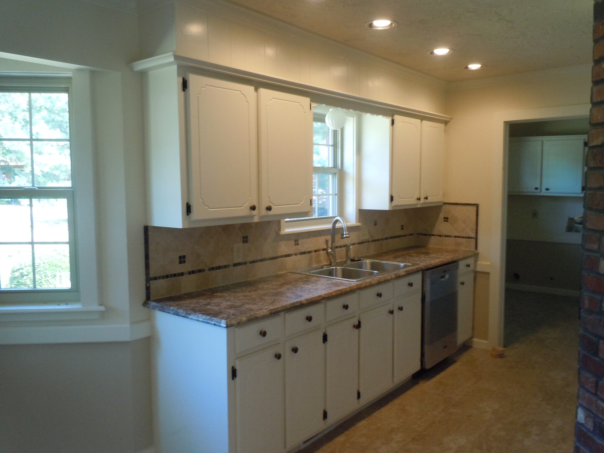 Building Photo - 7701 Briarwood Ave