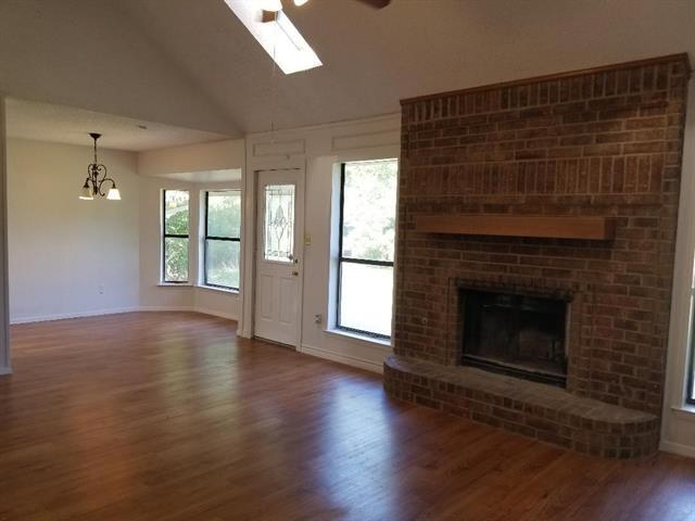 Building Photo - 480 Cherokee Ct S