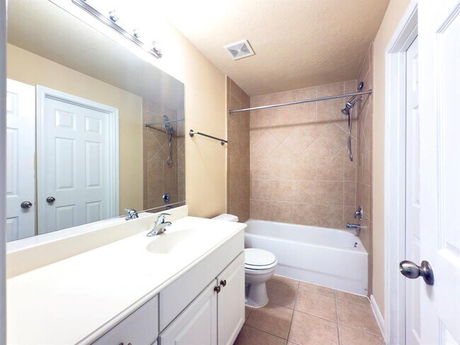 Building Photo - 5227 Brinkman Ct