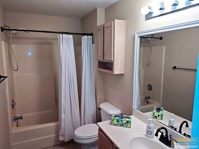 Building Photo - 1 Pinehurst Dr