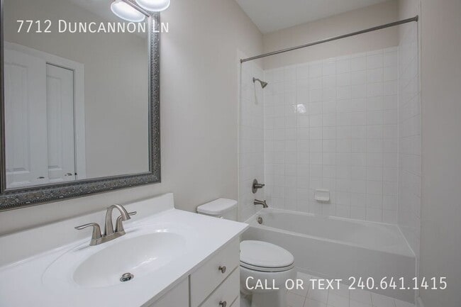 Building Photo - 7712 Duncannon Ln