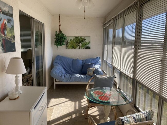 Building Photo - 304 47th Ave Dr W