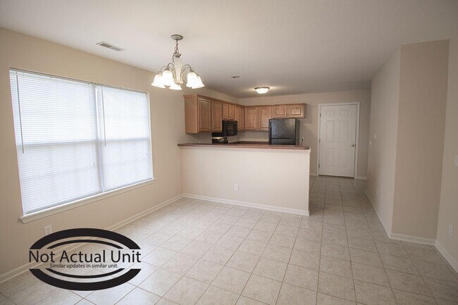 Building Photo - 1881 Harmony St