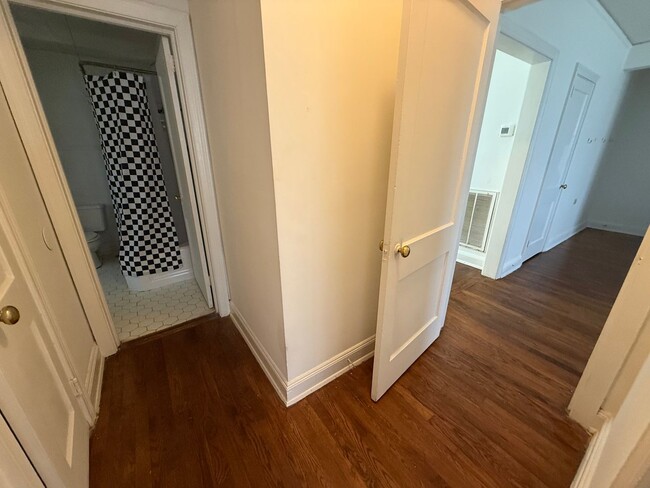 Building Photo - One bedroom Condo coming soon in Heathwood...