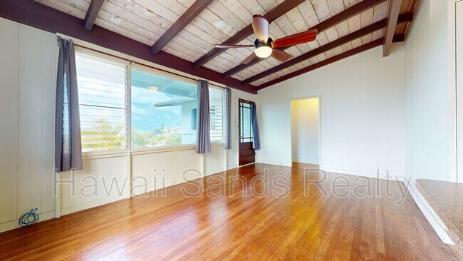 Building Photo - 44-123 Mikiola Dr