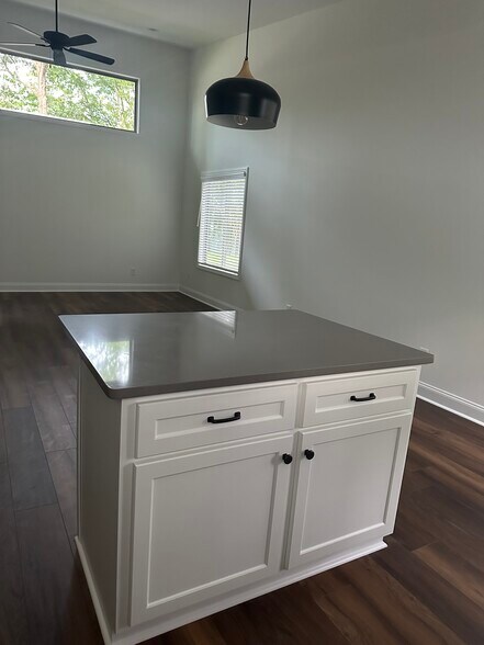 Building Photo - 1601 Auburn St