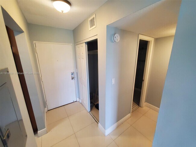 Building Photo - 9455 W Flagler St