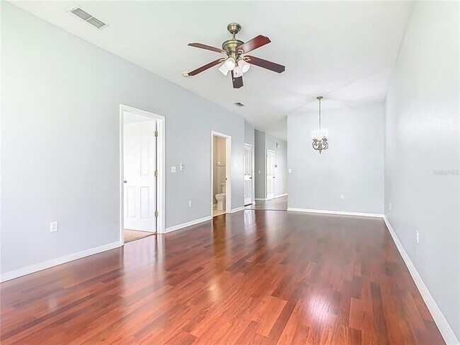 Building Photo - 2051 Winterset Dr