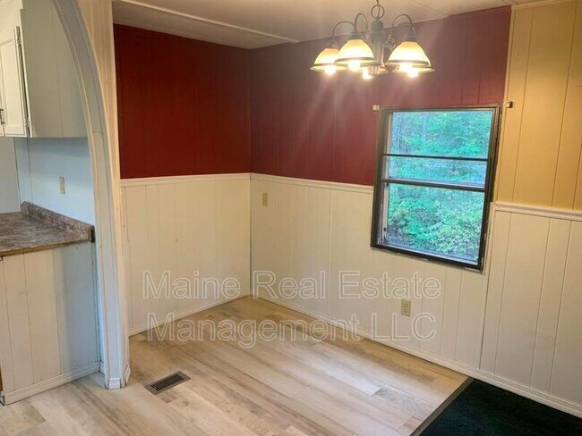 Building Photo - 3 Sweet Fern Dr