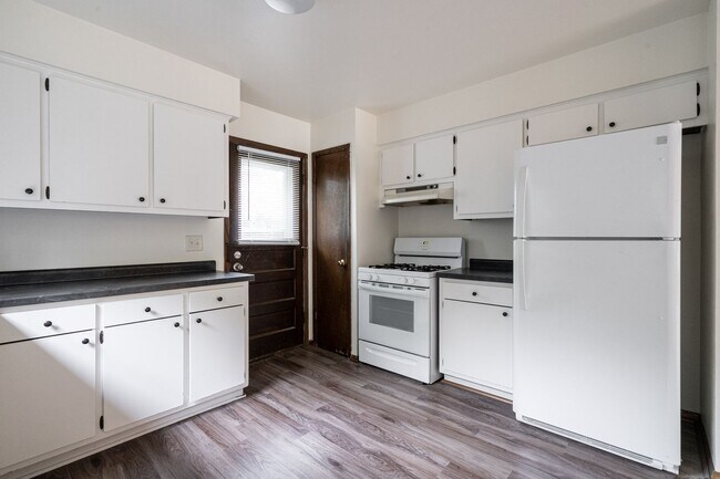 Building Photo - Josephine