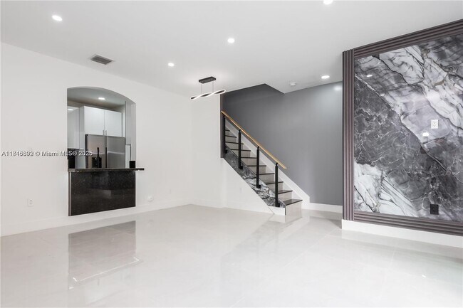 Building Photo - 939 NE 42nd Terrace