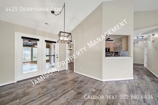 Building Photo - 4425 Derbyshire Ln