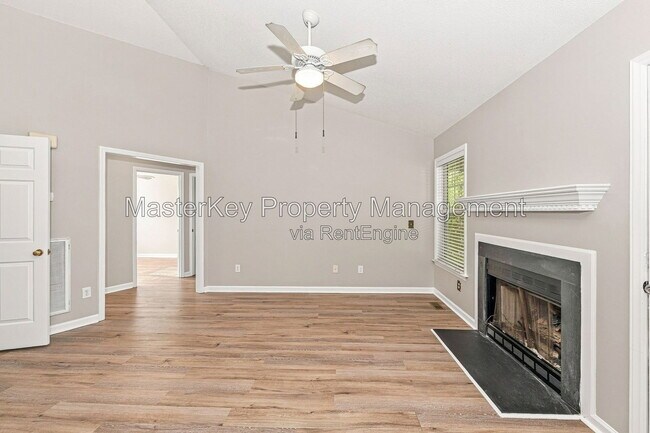 Building Photo - 201 Harvester Dr