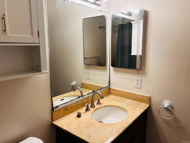 Building Photo - 159 Redwood Ave