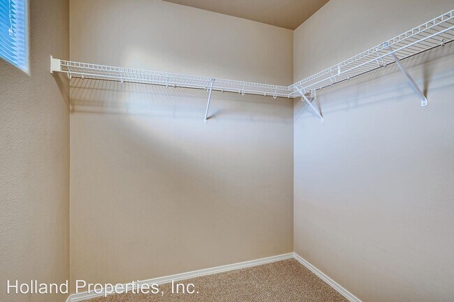 Building Photo - 4 br, 2.5 bath House - 1414 NE Edgefield St
