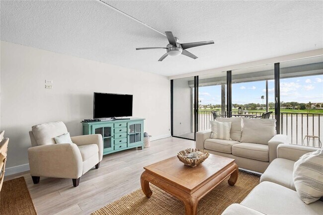 Building Photo - 450 Treasure Island Causeway