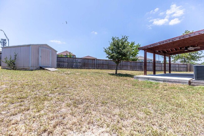 Building Photo - 8434 Miners Point