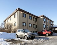 Building Photo - 966-976 Robert St S